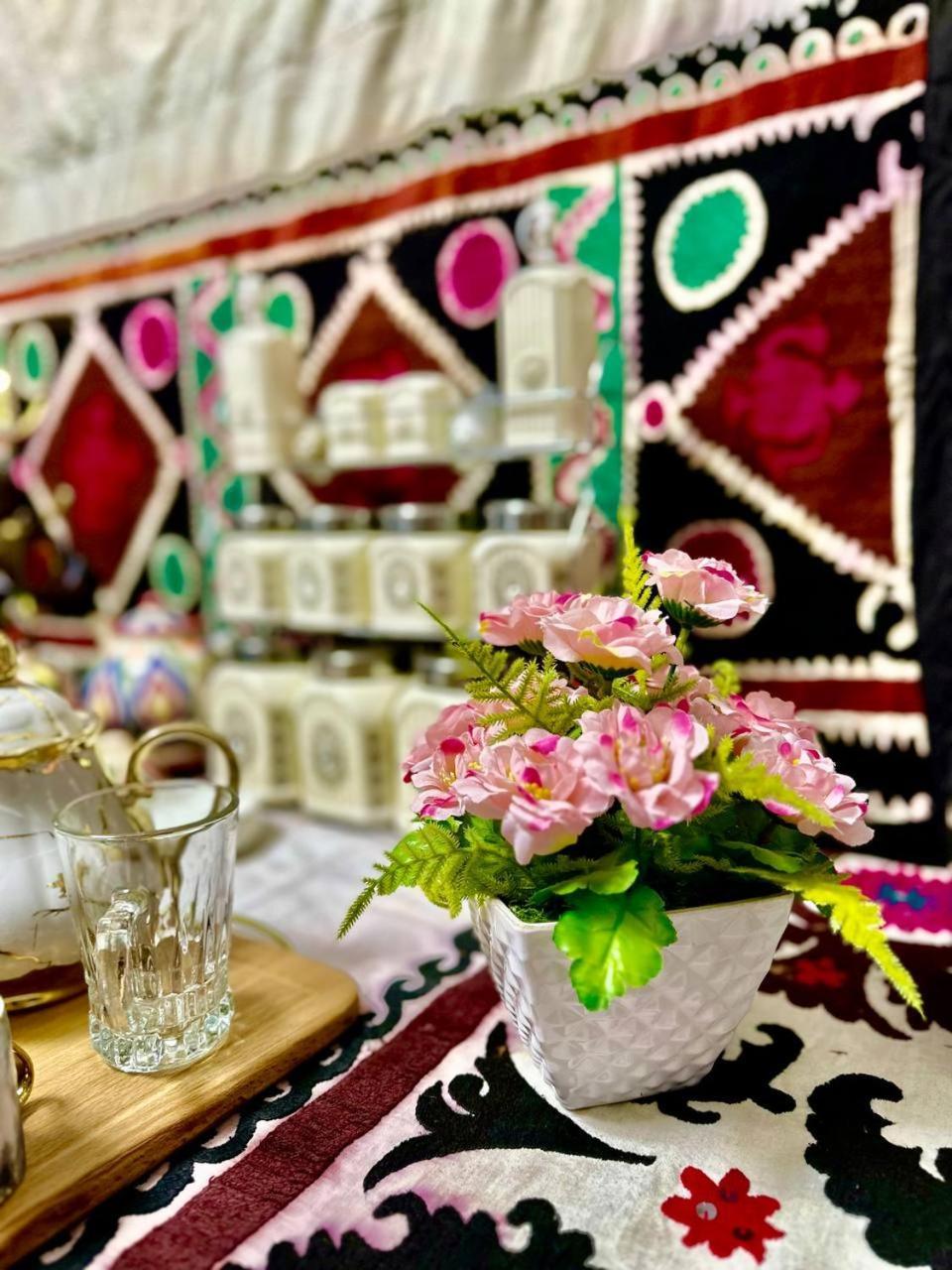 Guest House By Sayohati Diyor Dushanbe Luaran gambar